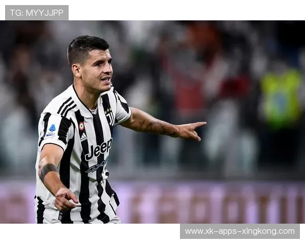 尤文图斯反击中，莫拉塔倒三角回做一蹴而就